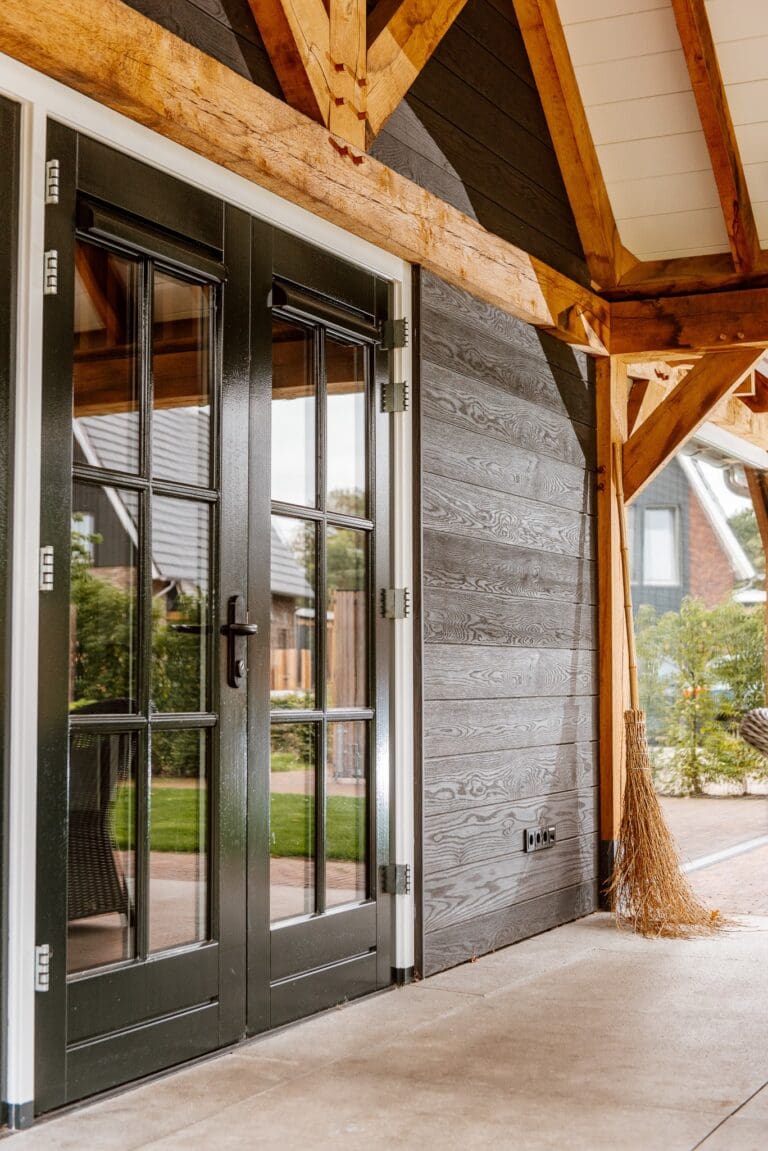 Stijlvol in zwart | Tholin bouwproducten